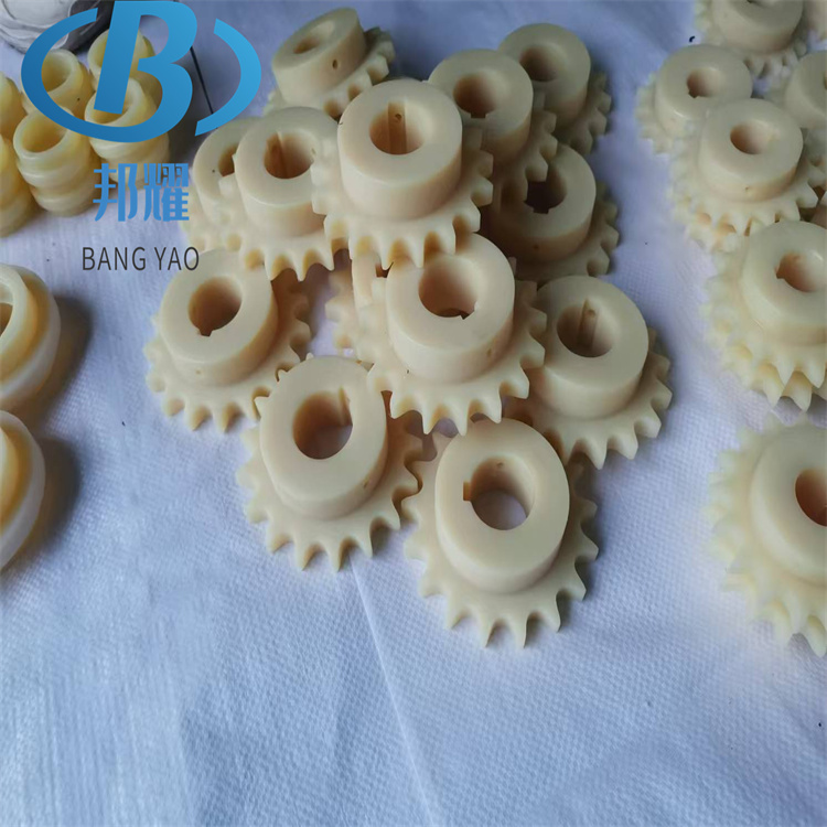 供應(yīng)加工尼龍鏈輪 耐磨尼龍單排 雙排加強(qiáng)齒輪 輸送鏈板刮泥機(jī)傳動鏈輪